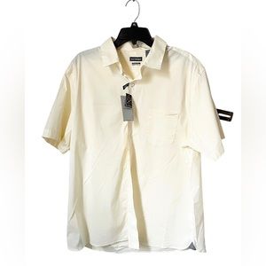 Van Heusen Men’s Stain Shield Short Sleeve Dress Shirt